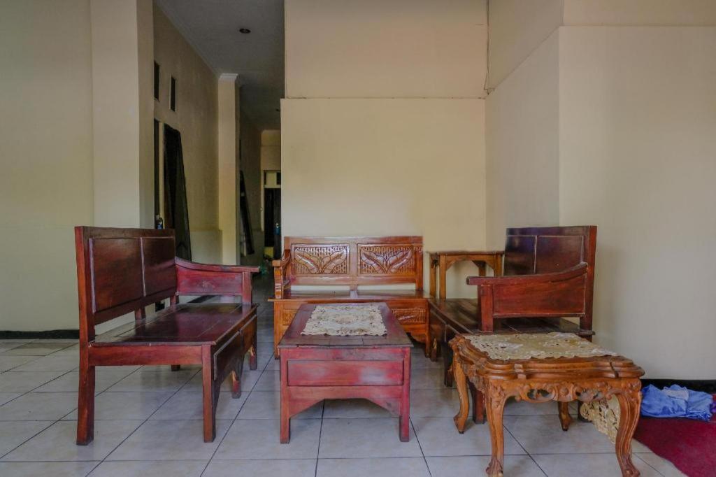 Sawojajar Inn Malang Bagian luar foto